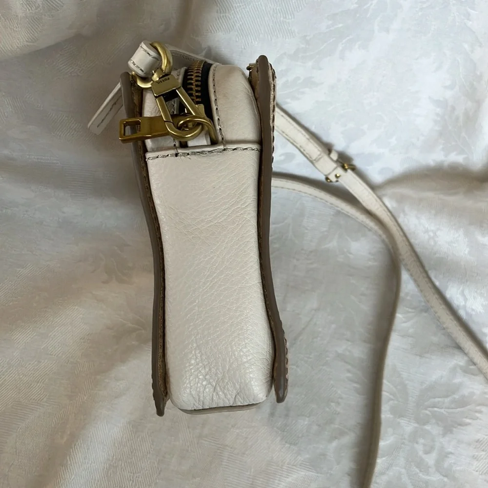 Fossil Campbell Sling Bag in Metallic Gold EUC - Picture 5 of 12